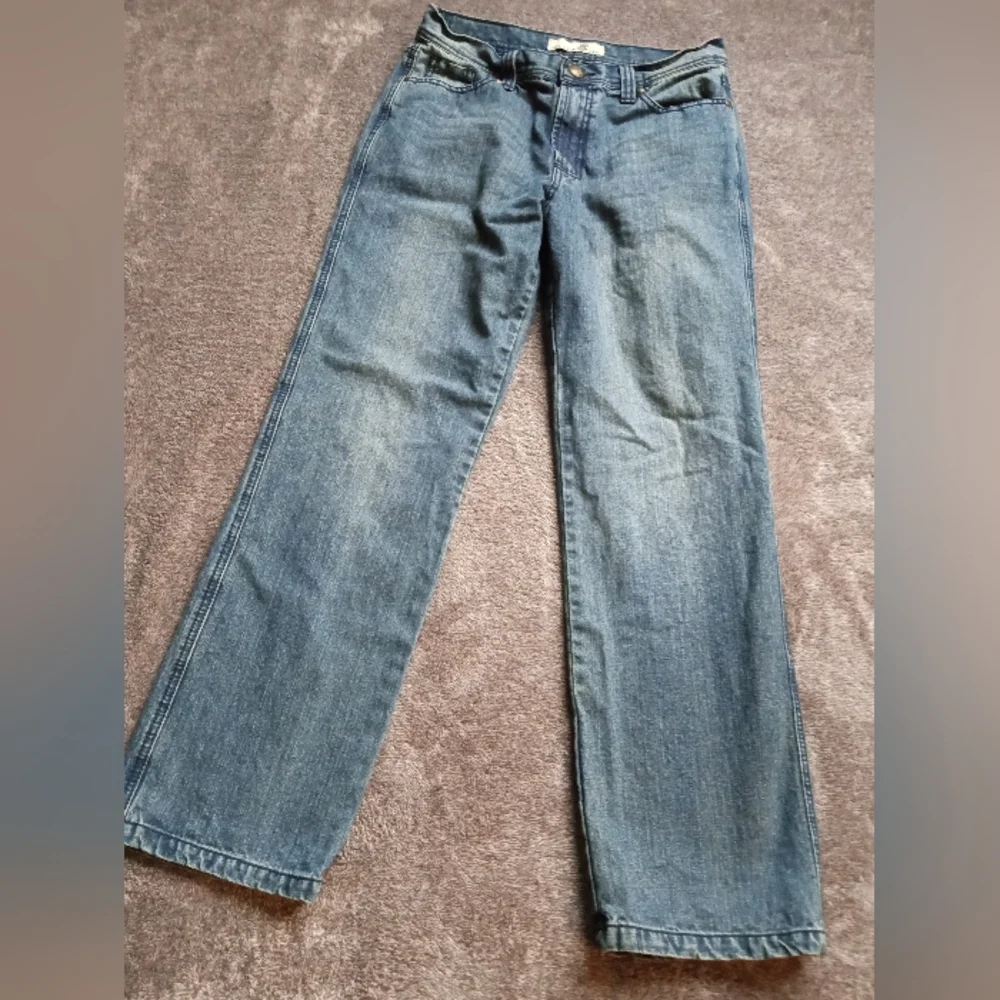Oleg Cassini jeans with pocket embroidery